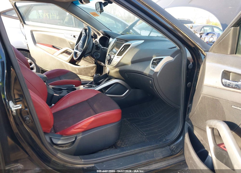 2013 HYUNDAI VELOSTER VIN: KMHTC6AD3DU177676