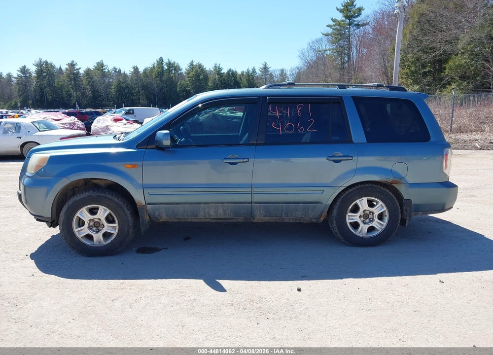 2006 HONDA PILOT EX VIN: 2HKYF18426H523028