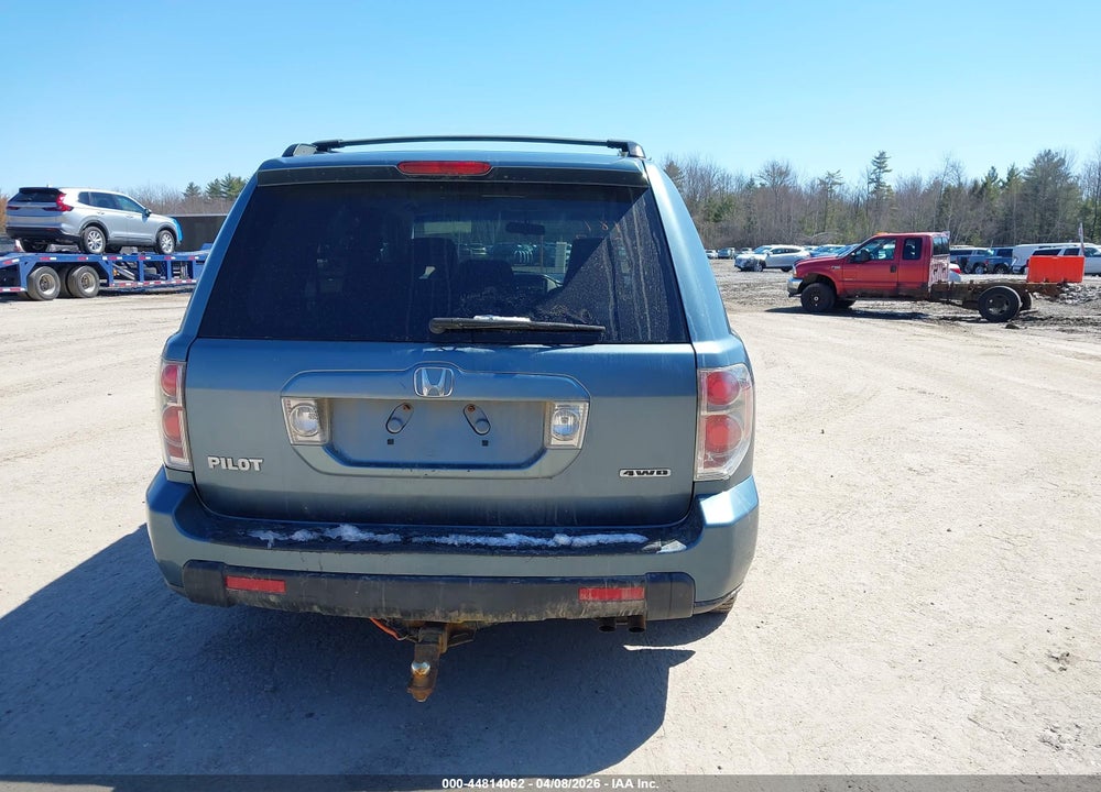 2006 HONDA PILOT EX VIN: 2HKYF18426H523028