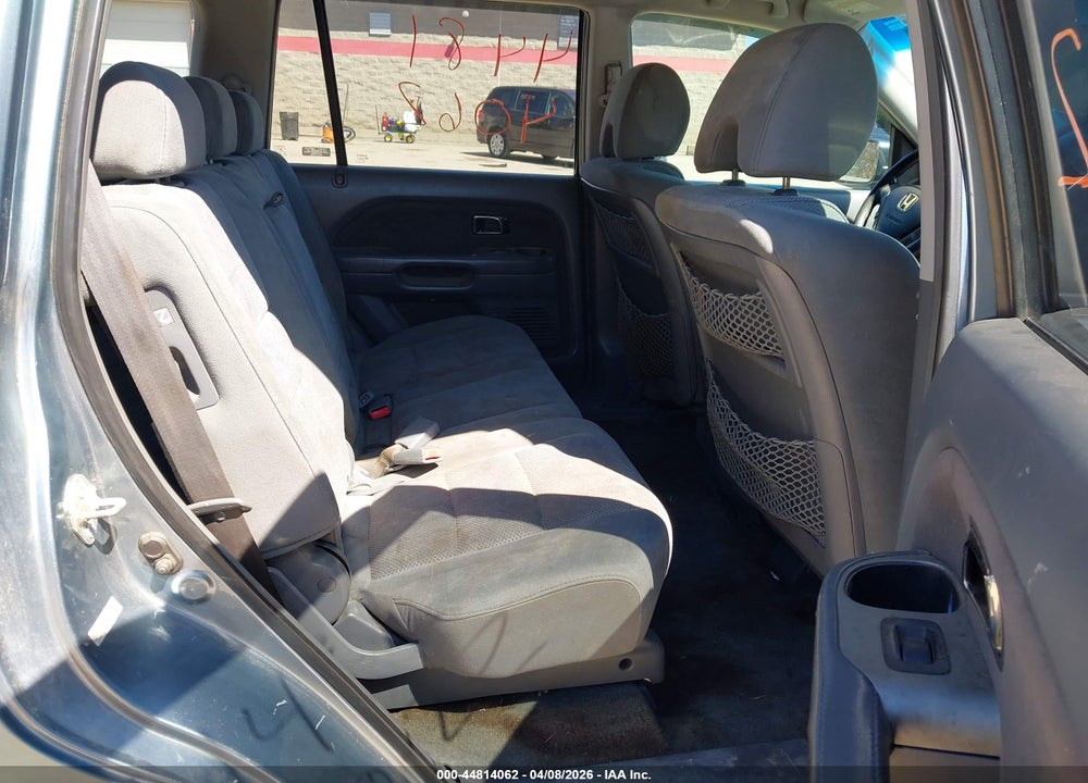 2006 HONDA PILOT EX VIN: 2HKYF18426H523028