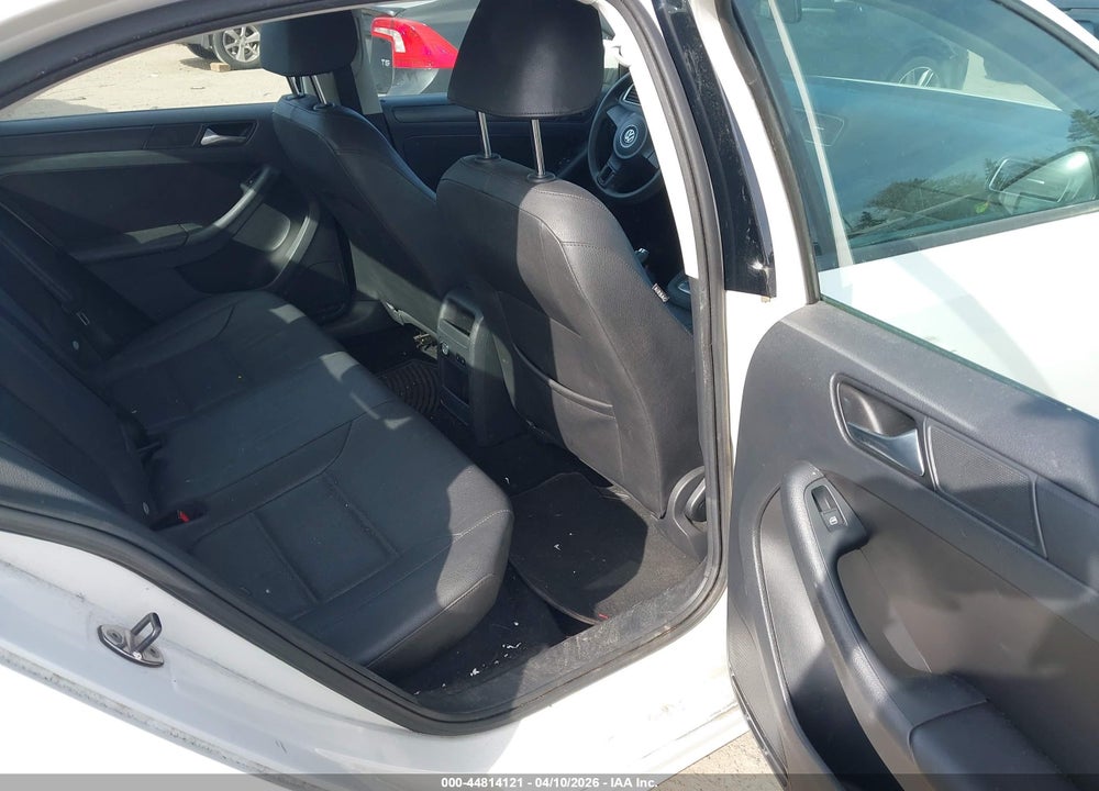 2012 VOLKSWAGEN JETTA 2.5L SE VIN: 3VWDP7AJ7CM425968
