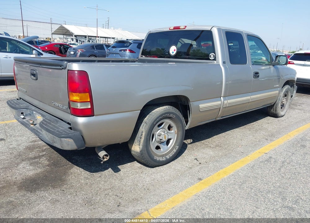 2000 CHEVROLET SILVERADO 1500 LS VIN: 1GCEC19T3YZ142740