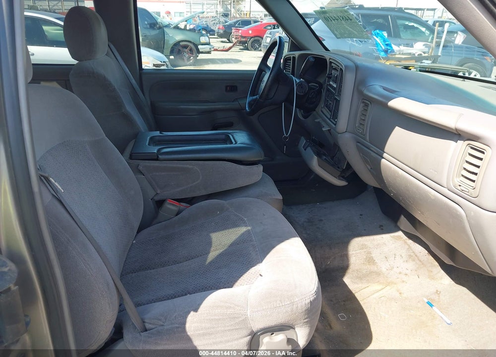 2000 CHEVROLET SILVERADO 1500 LS VIN: 1GCEC19T3YZ142740
