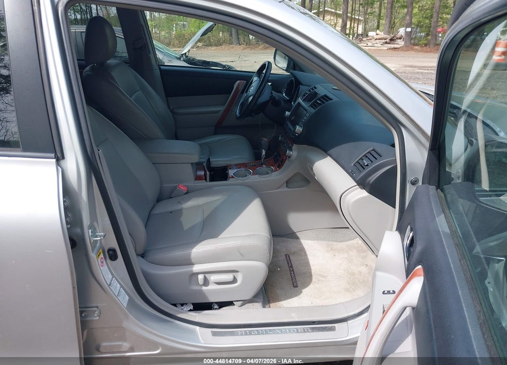 2010 TOYOTA HIGHLANDER LIMITED V6 VIN: 5TDDK3EHXAS003093