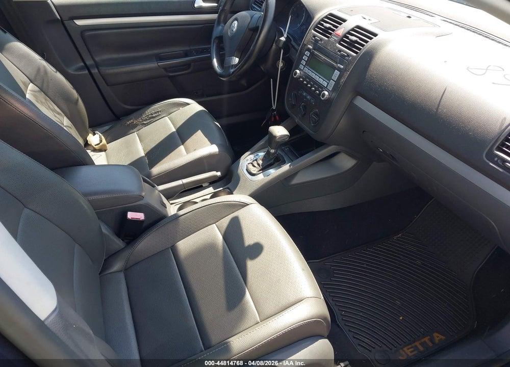 2008 VOLKSWAGEN JETTA SE VIN: 3VWRM71K38M124354