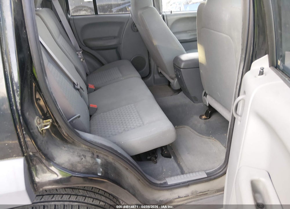 2006 JEEP LIBERTY SPORT VIN: 1J4GK48K26W107153