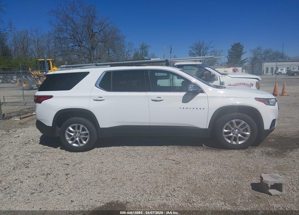 2018 CHEVROLET TRAVERSE 1LT VIN: 1GNEVGKW2JJ266933