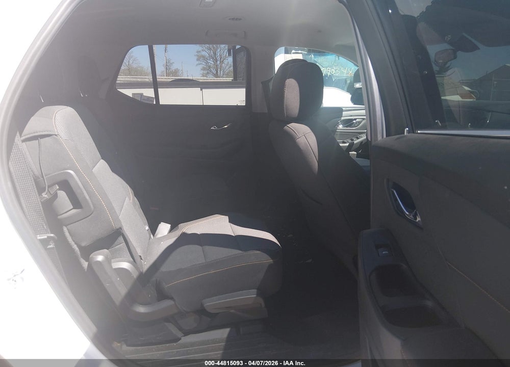 2018 CHEVROLET TRAVERSE 1LT VIN: 1GNEVGKW2JJ266933