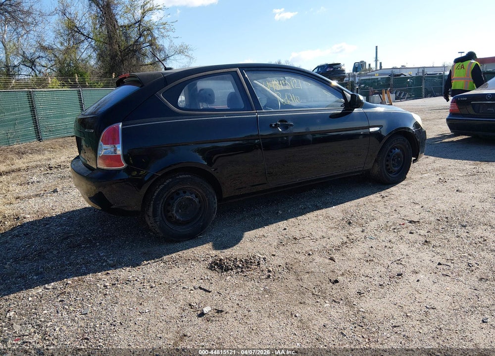 2008 HYUNDAI ACCENT GS VIN: KMHCM36C68U092915