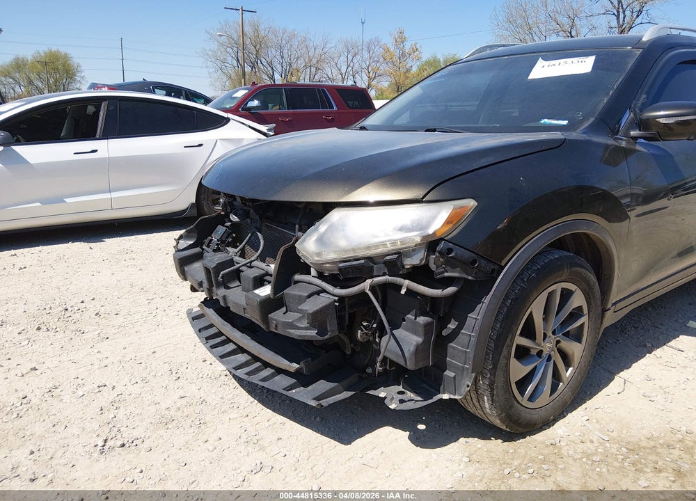 2015 NISSAN ROGUE SL VIN: 5N1AT2MV9FC906972