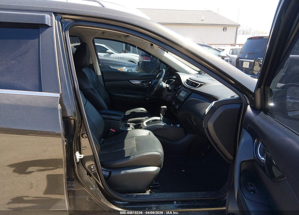 2015 NISSAN ROGUE SL VIN: 5N1AT2MV9FC906972