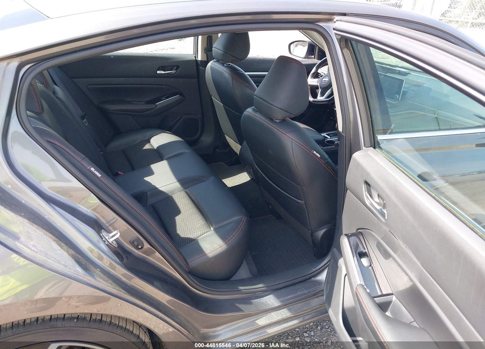 2024 NISSAN ALTIMA SR FWD VIN: 1N4BL4CV0RN389887