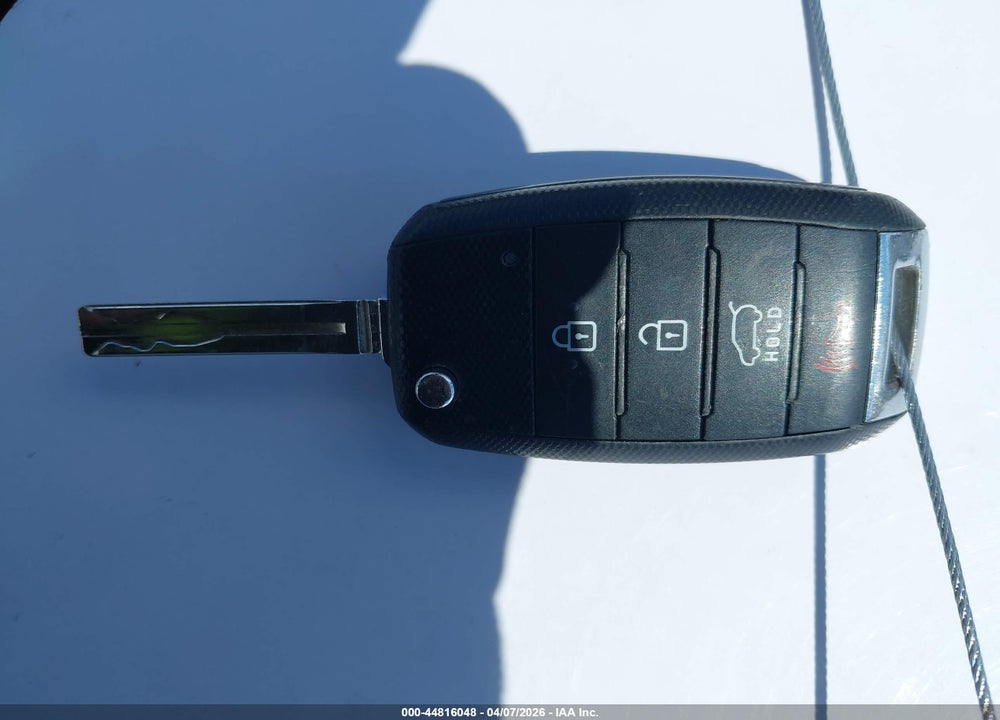 2014 KIA SORENTO LX VIN: 5XYKT4A64EG491331