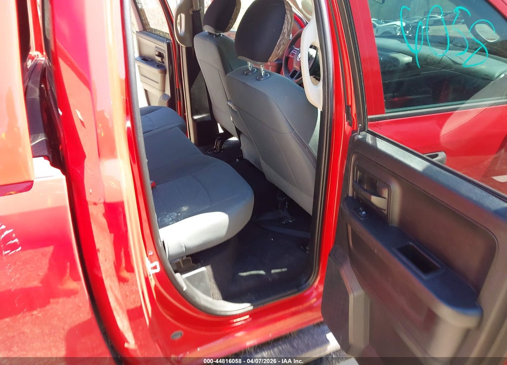2017 RAM 1500 EXPRESS  4X4 6'4 BOX VIN: 1C6RR7FT1HS617910