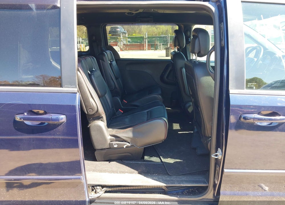 2012 DODGE GRAND CARAVAN R/T VIN: 2C4RDGEG0CR222137