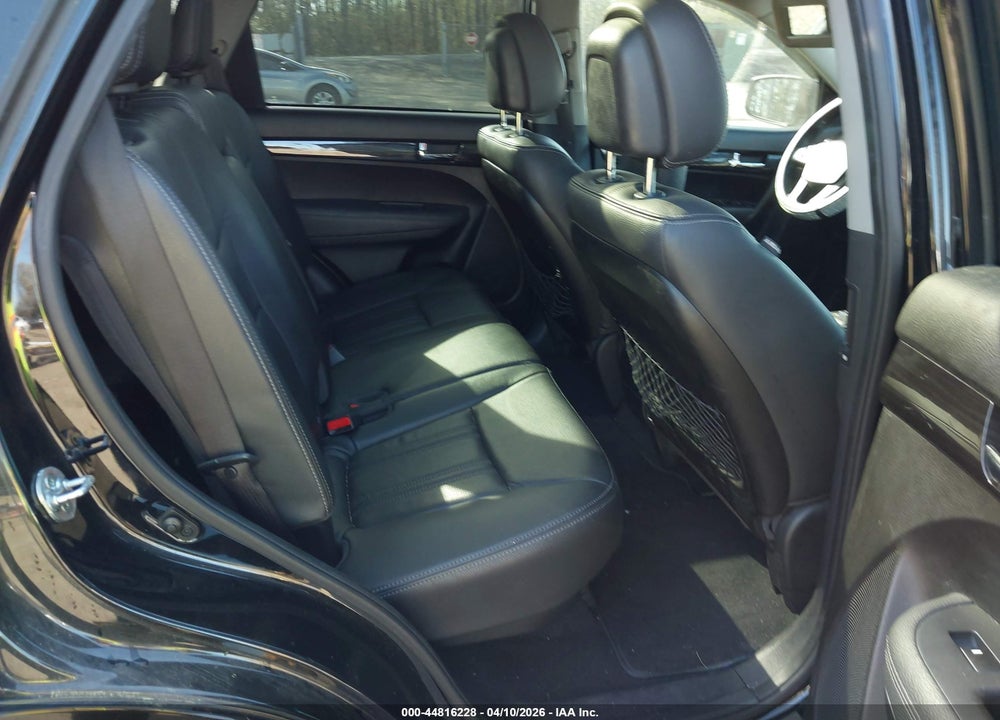 2013 KIA SORENTO SX V6 VIN: 5XYKWDA28DG367730