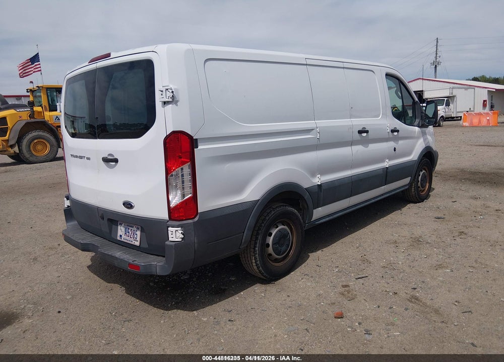 2015 FORD TRANSIT-150 VIN: 1FTNE1ZM2FKB10032