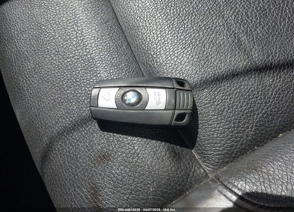 2009 BMW 128 I VIN: WBAUL73569VJ74922