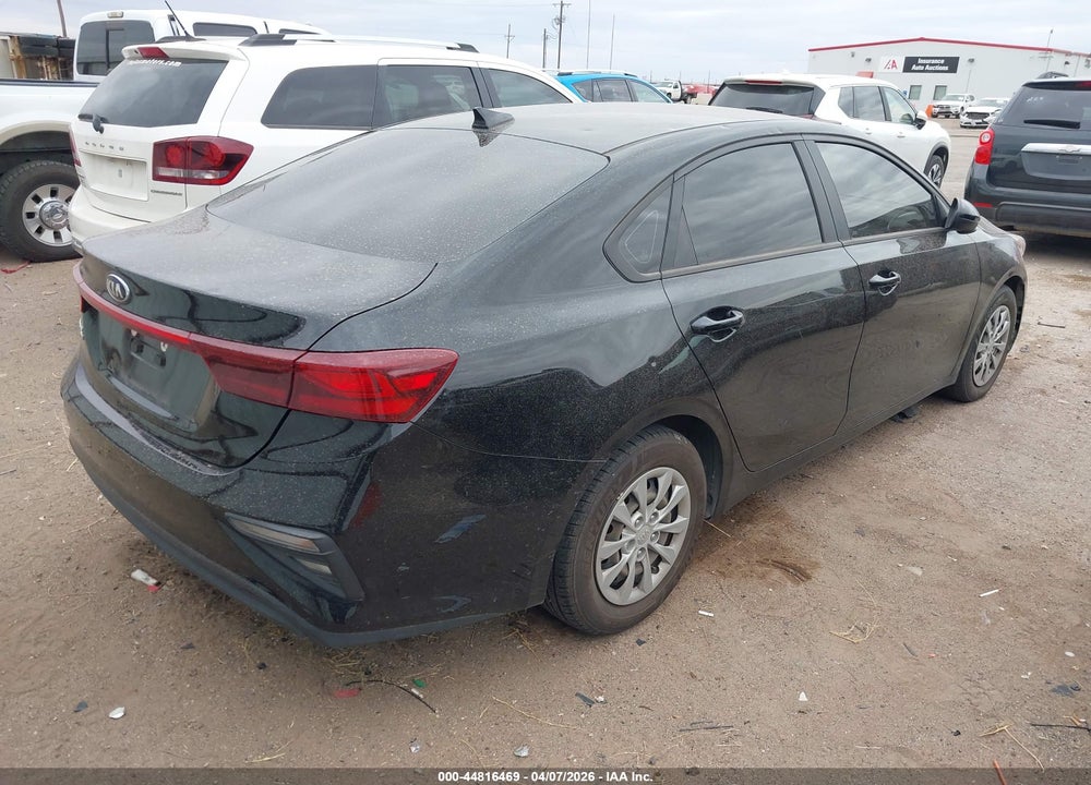 2021 KIA FORTE VIN: 3KPF24AD2ME369176