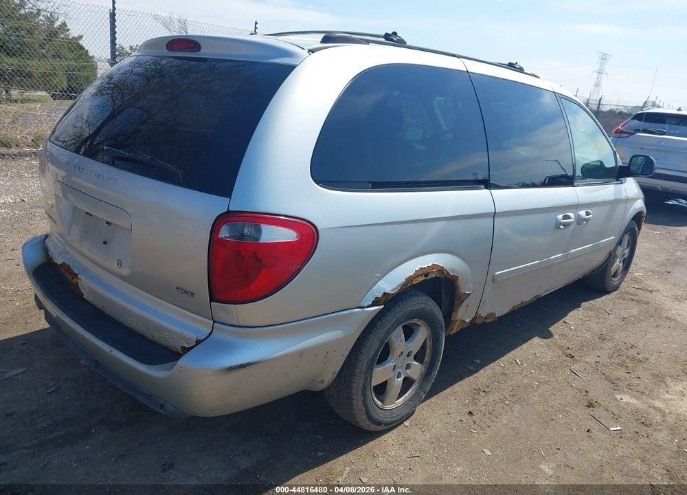2005 DODGE GRAND CARAVAN SXT VIN: 2D4GP44L45R271780