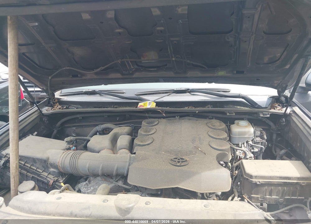 2010 TOYOTA 4RUNNER SR5 V6 VIN: JTEBU5JR8A5032735