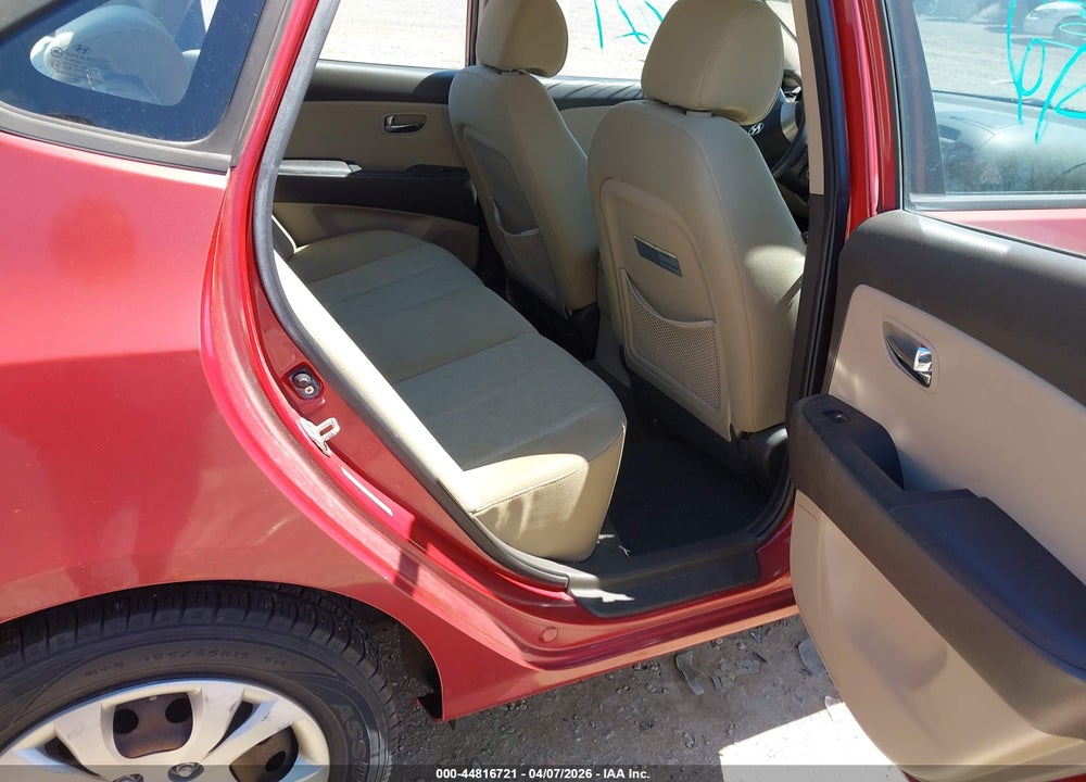 2010 HYUNDAI ELANTRA GLS VIN: KMHDU4AD5AU881928