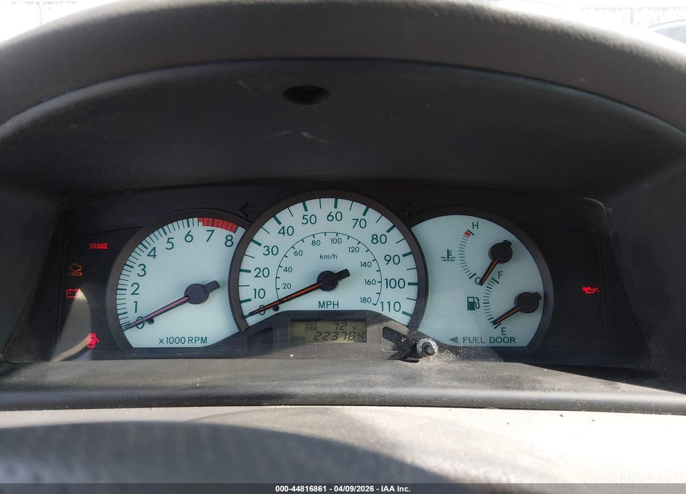 2003 TOYOTA COROLLA LE VIN: 1NXBR32E23Z019490