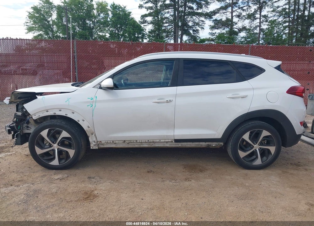 2018 HYUNDAI TUCSON SPORT VIN: KM8J33AL0JU800647