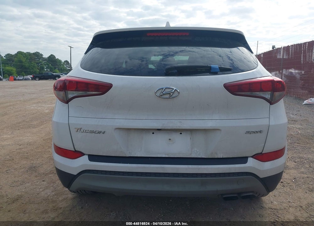 2018 HYUNDAI TUCSON SPORT VIN: KM8J33AL0JU800647