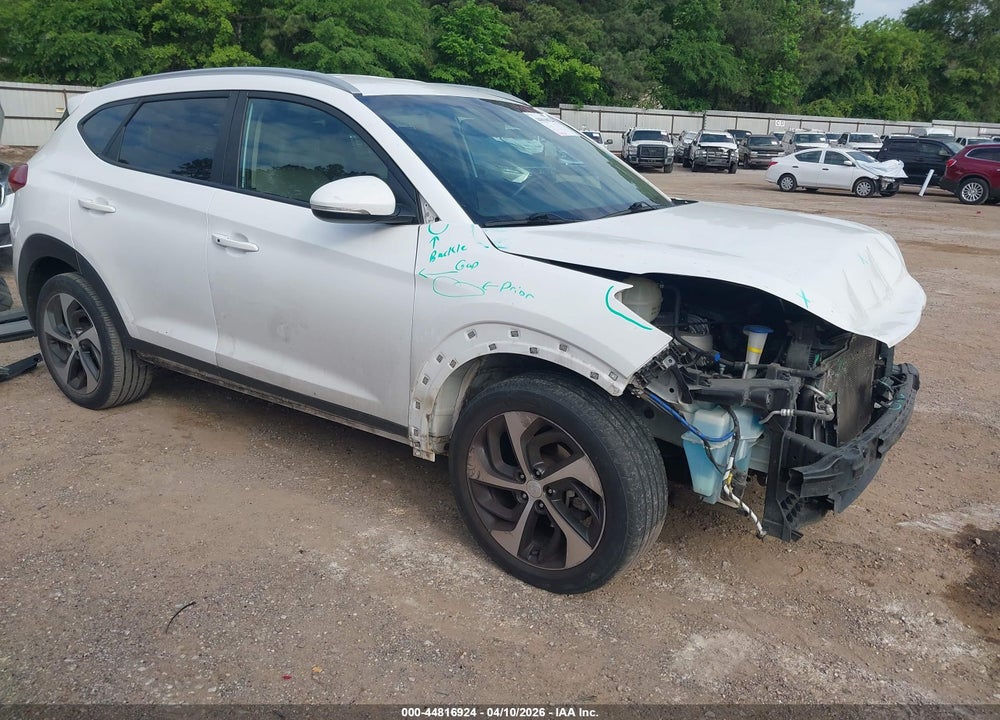 2018 HYUNDAI TUCSON SPORT VIN: KM8J33AL0JU800647