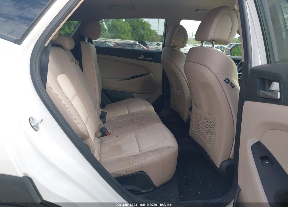 2018 HYUNDAI TUCSON SPORT VIN: KM8J33AL0JU800647