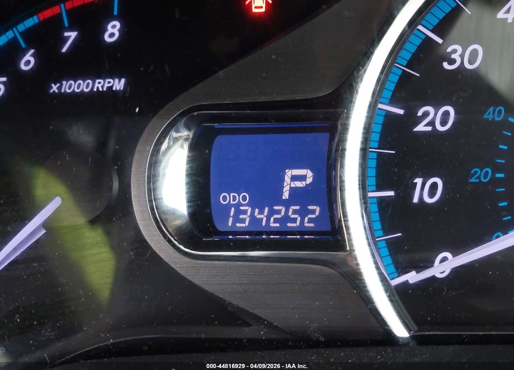 2011 TOYOTA SIENNA XLE V6 VIN: 5TDYK3DCXBS135943