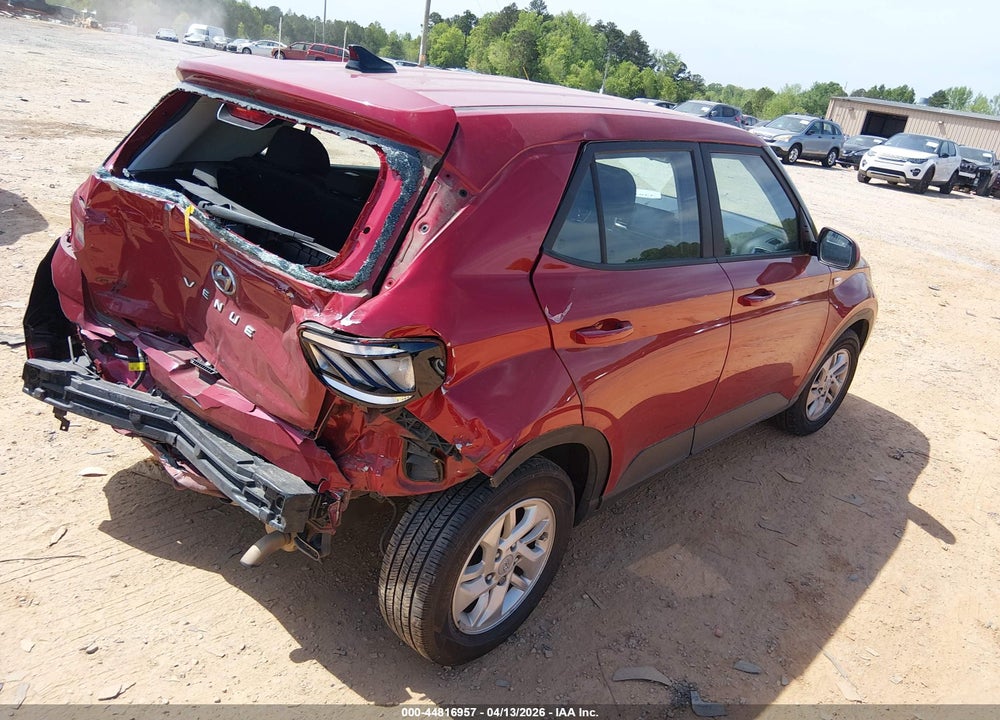 2021 HYUNDAI VENUE SE VIN: KMHRB8A39MU108183