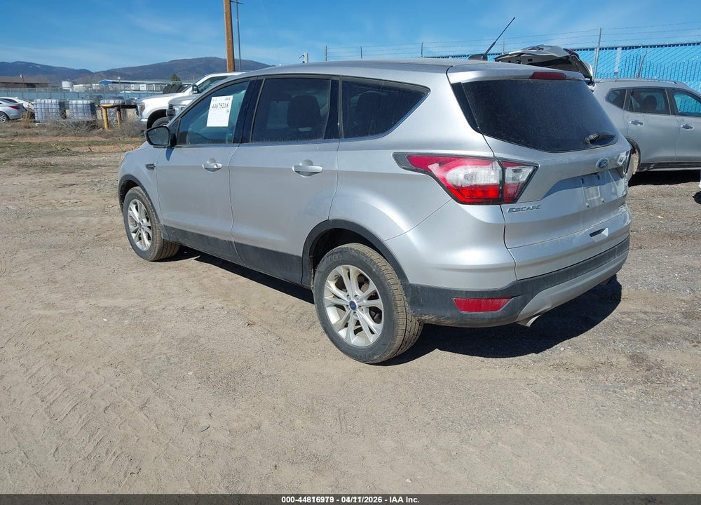2017 FORD ESCAPE SE VIN: 1FMCU9GD4HUB08751