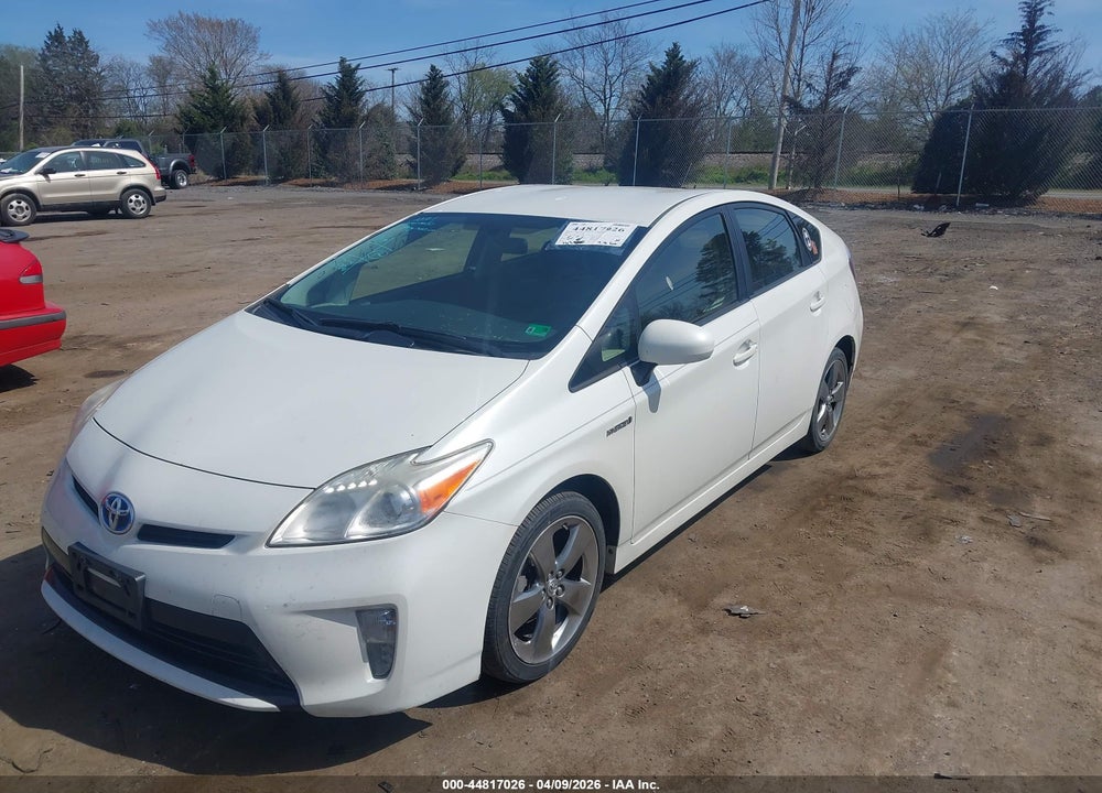 2013 TOYOTA PRIUS THREE SE VIN: JTDKN3DU3D1667265