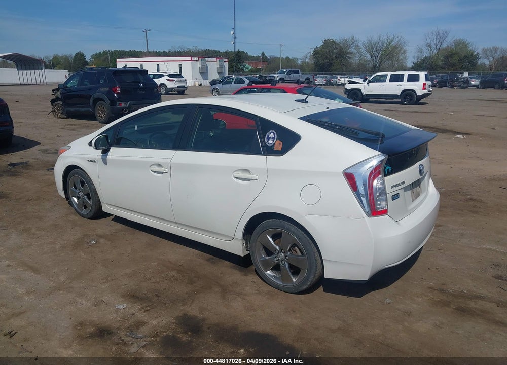 2013 TOYOTA PRIUS THREE SE VIN: JTDKN3DU3D1667265