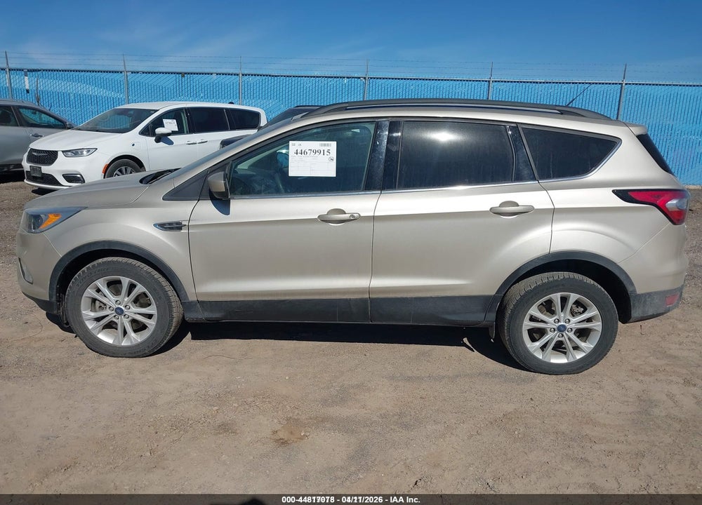 2018 FORD ESCAPE SE VIN: 1FMCU9GDXJUD08538