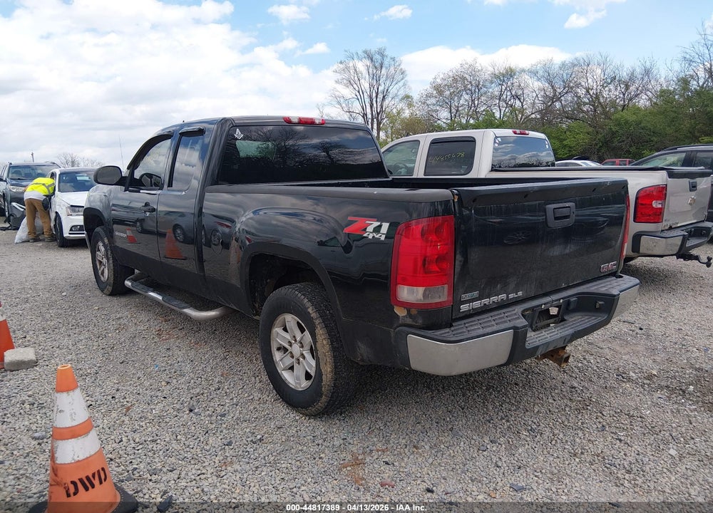2011 GMC SIERRA 1500 SLE VIN: 1GTR2VE39BZ179316