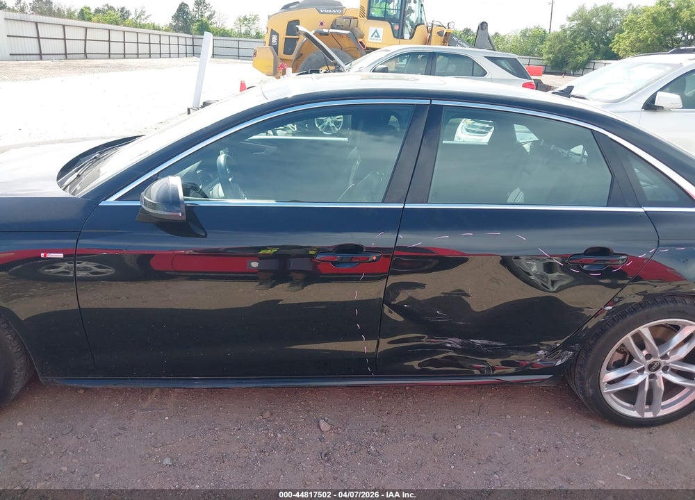 2024 AUDI A4 PREMIUM PLUS 45 TFSI S LINE QUATTRO S TRONIC VIN: WAUEAAF4XRN009949