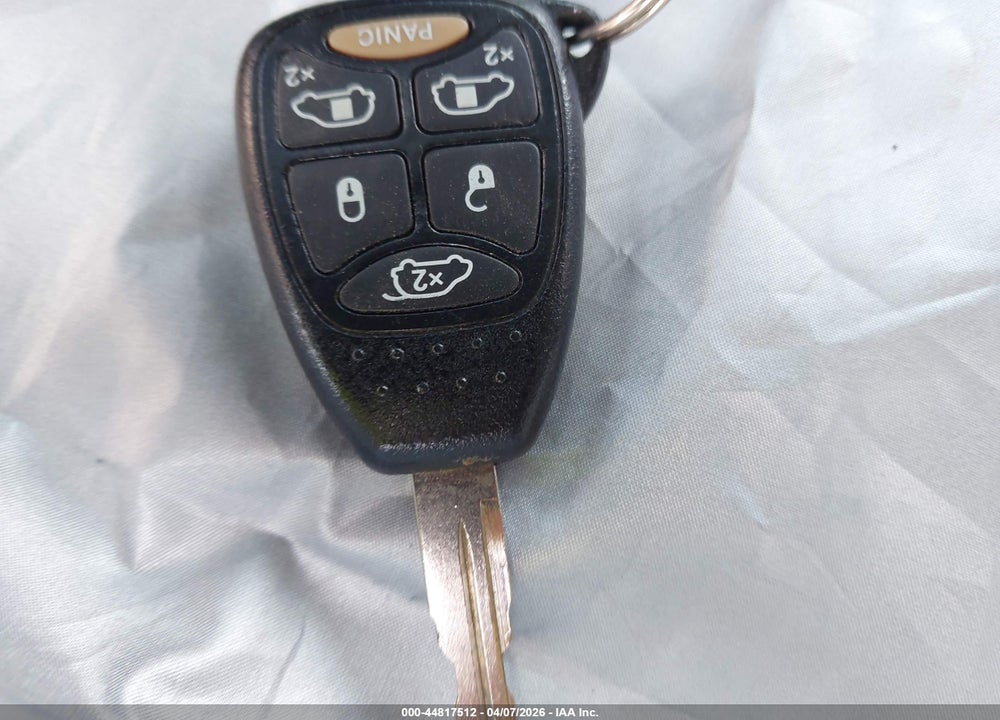 2005 DODGE GRAND CARAVAN SXT VIN: 2D4GP44L75R581731