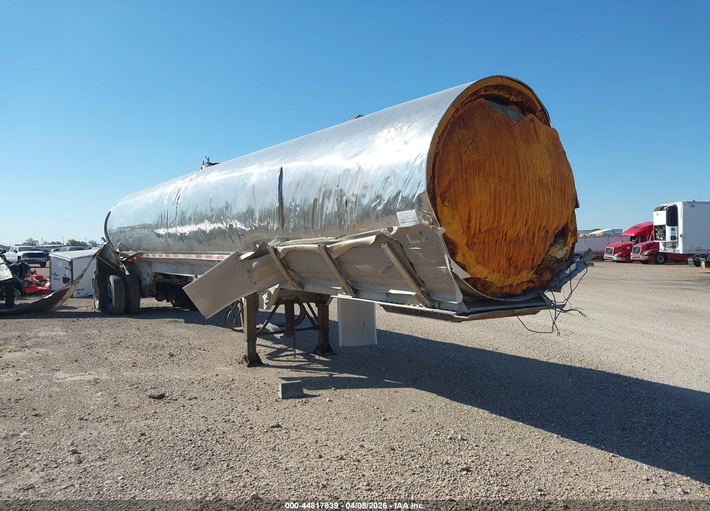 2008 WALKER STAINLESS EQUIP CO TANK SEMI TRAILER VIN: 5WSAA43228N039347
