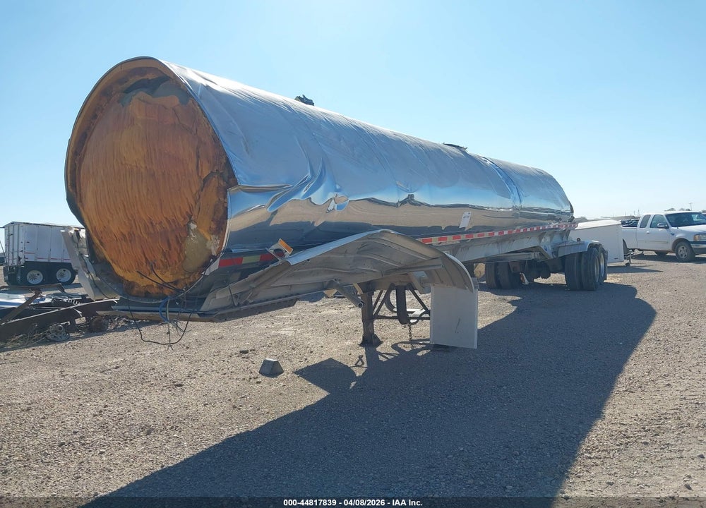 2008 WALKER STAINLESS EQUIP CO TANK SEMI TRAILER VIN: 5WSAA43228N039347