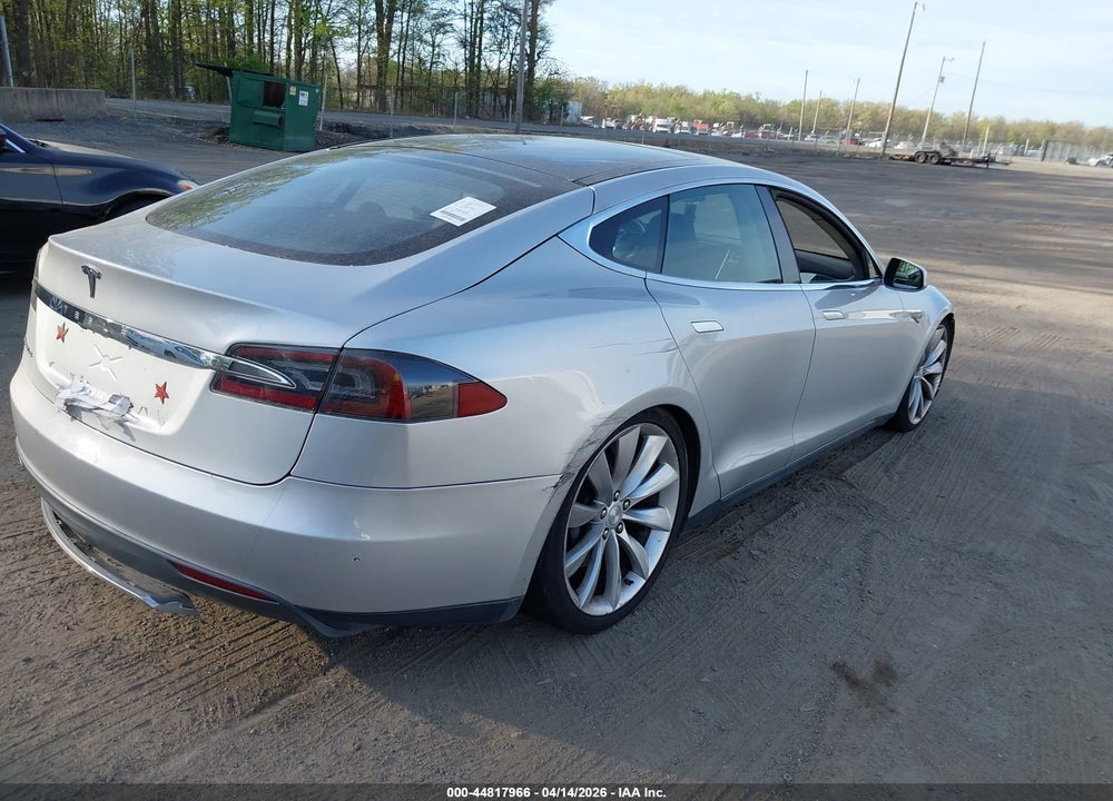 2013 TESLA MODEL S VIN: 5YJSA1CG8DFP03521