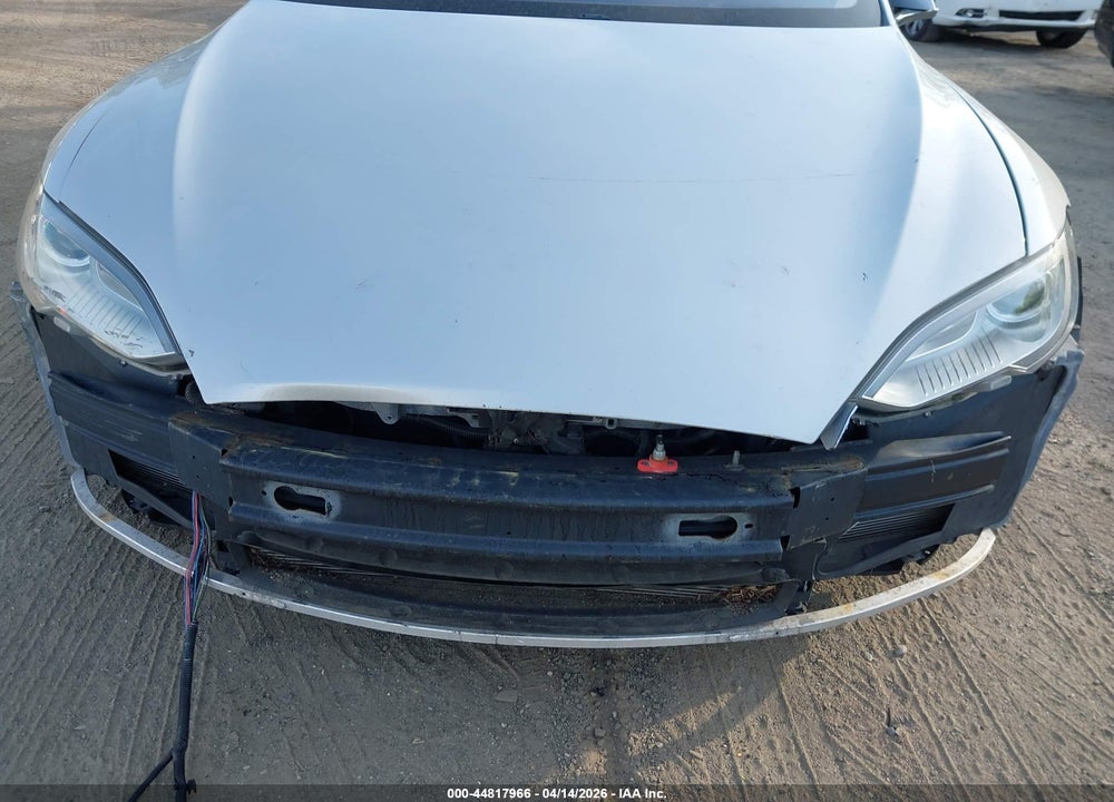 2013 TESLA MODEL S VIN: 5YJSA1CG8DFP03521