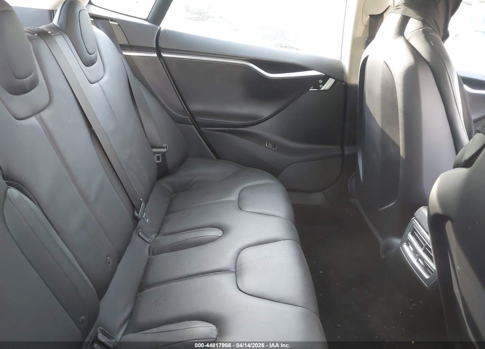 2013 TESLA MODEL S VIN: 5YJSA1CG8DFP03521