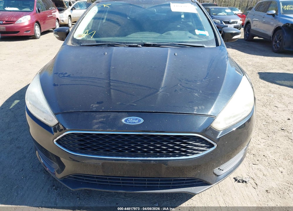 2015 FORD FOCUS SE VIN: 1FADP3K25FL230658