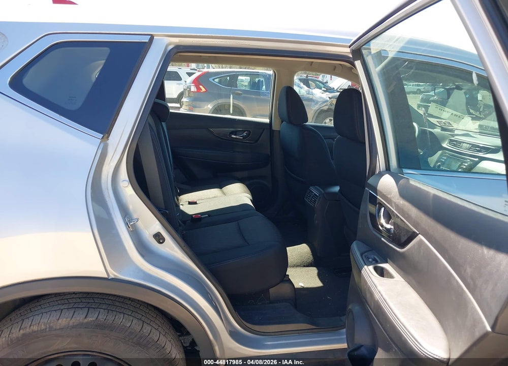2017 NISSAN ROGUE S VIN: 5N1AT2MV9HC798212
