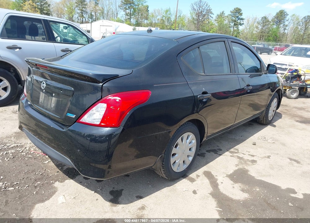 2015 NISSAN VERSA 1.6 S+ VIN: 3N1CN7APXFL824685