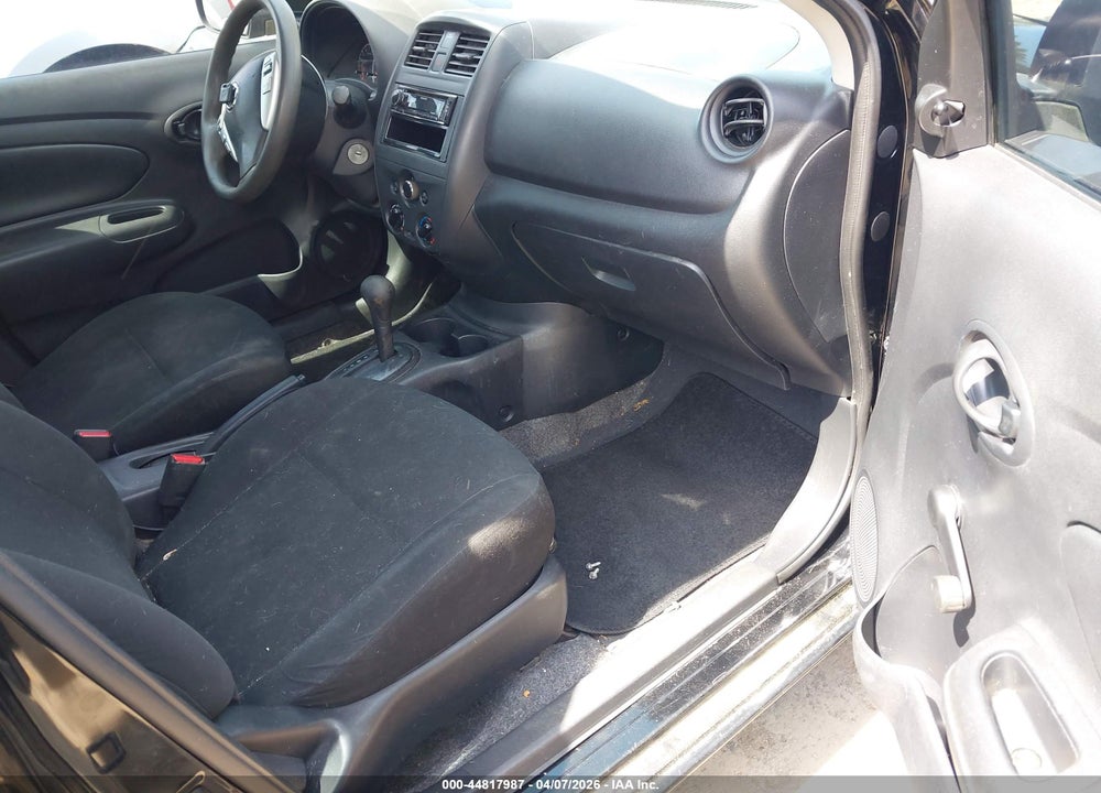 2015 NISSAN VERSA 1.6 S+ VIN: 3N1CN7APXFL824685