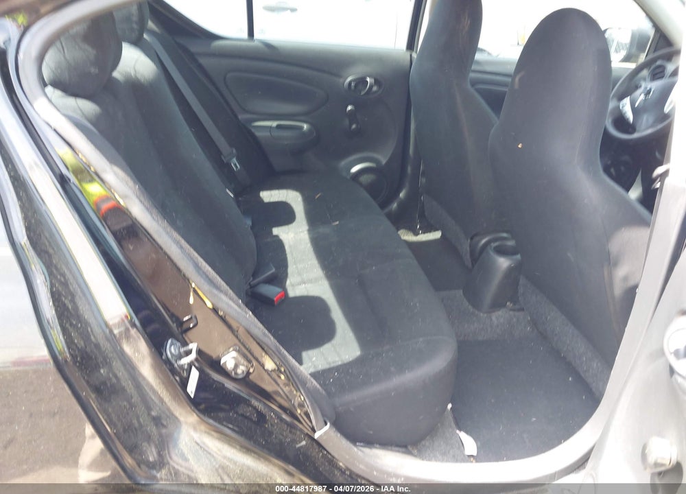 2015 NISSAN VERSA 1.6 S+ VIN: 3N1CN7APXFL824685
